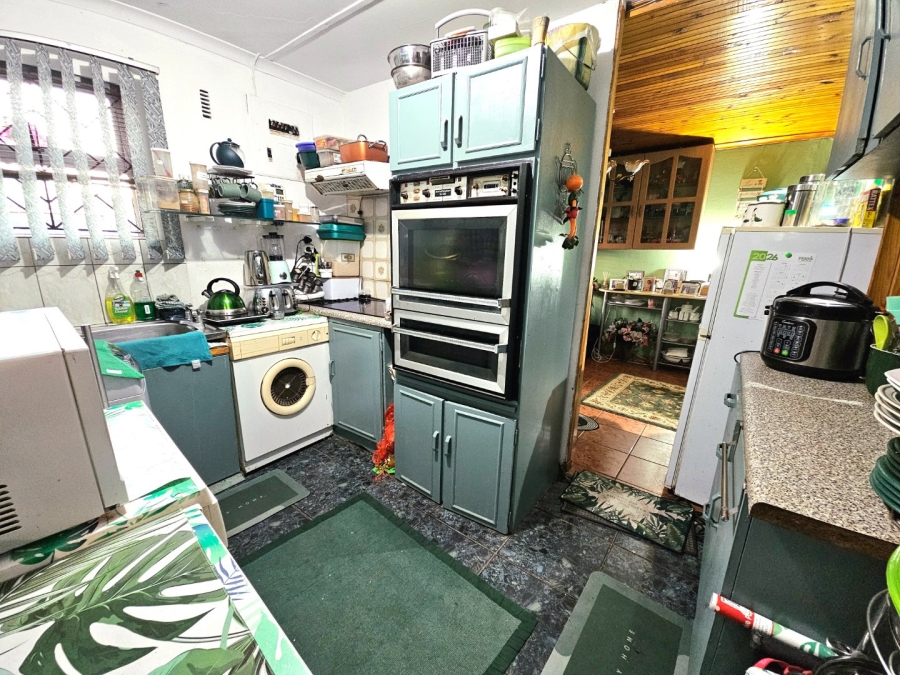 2 Bedroom Property for Sale in Rocklands Western Cape